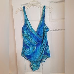Ladies Miraclesuit blue & turquoise plus size 18